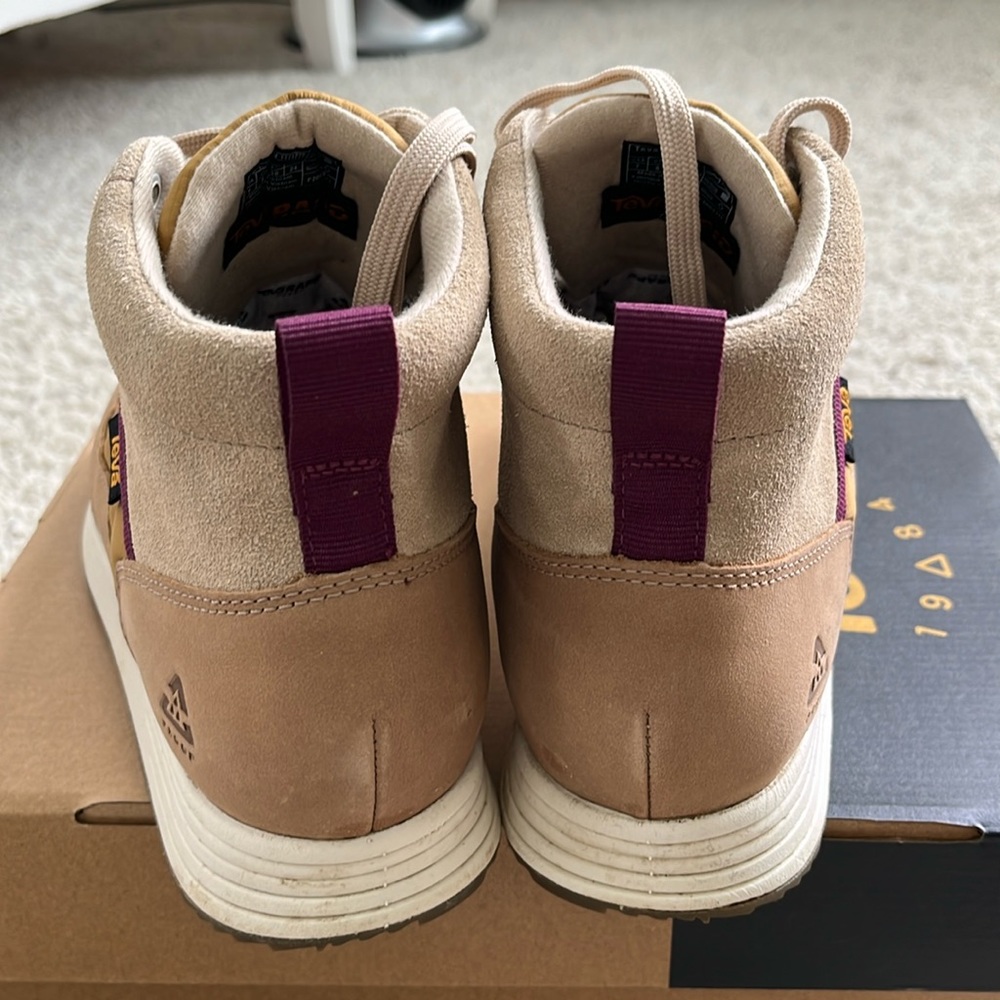 Teva Commuter Boot, Us Size 7, Euc - image 3